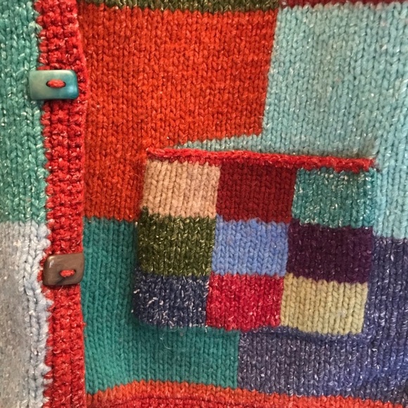 Ande Wear XL Women’s Colorblock Sweater, Button-up Thick, Hand Knit in Ecuador - Picture 3 of 5